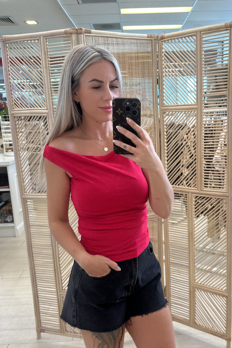 KYLIE OFF THE SHOULDER TOP - RED