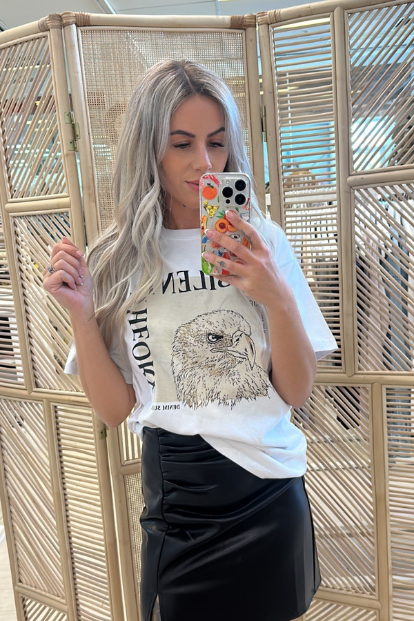 QUAINT TEE - WHITE