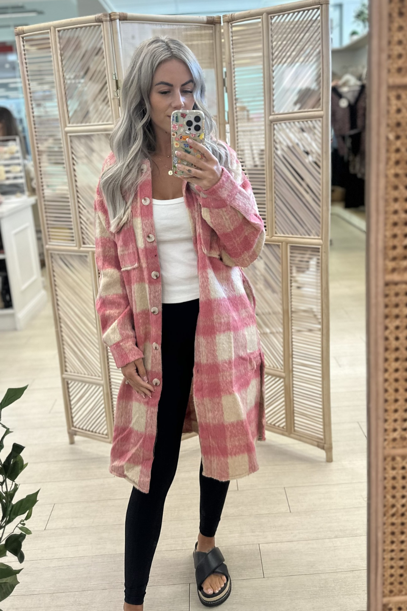 MAUVE SHACKET